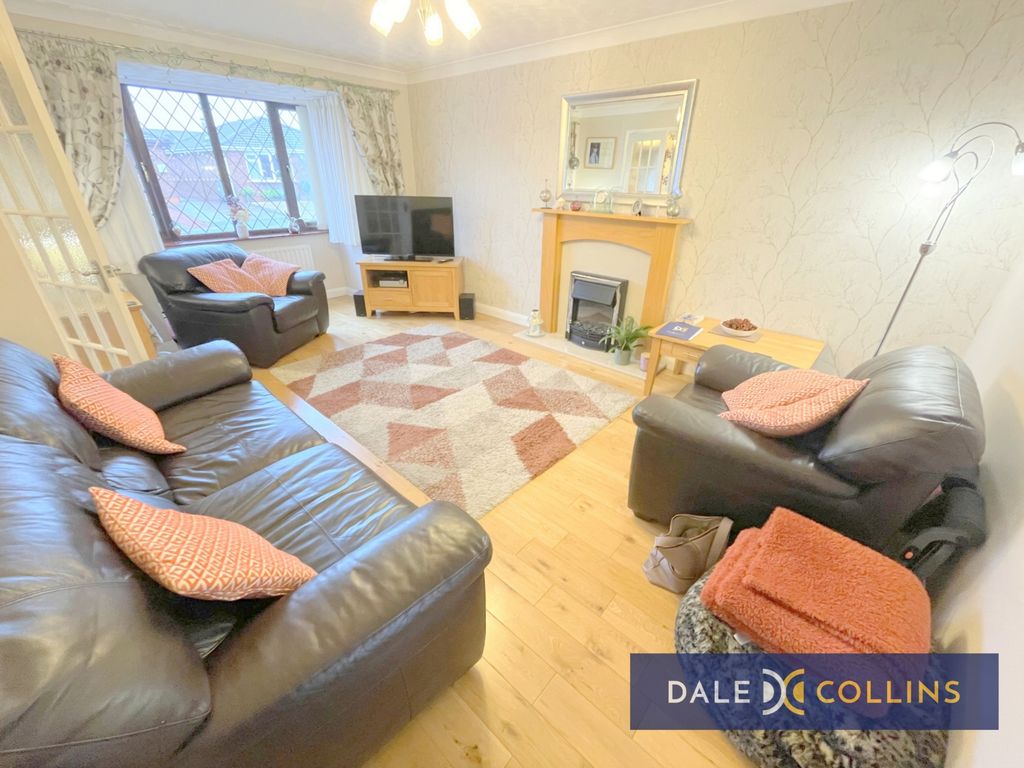 Property photo 3 of 27 Photo 11