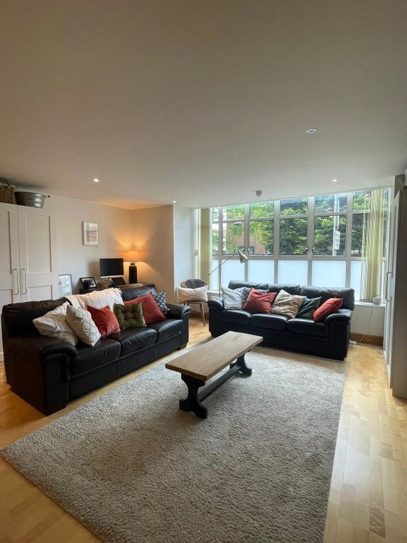 Property photo 2 of 8 Picture No. 06