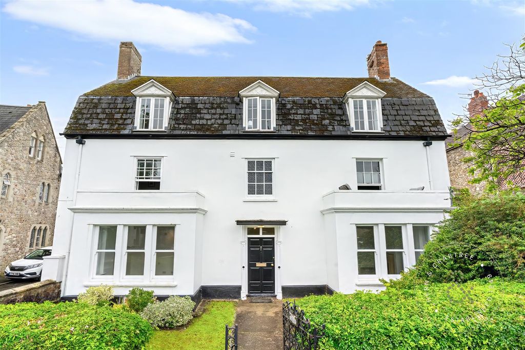 Property photo 1 of 25 Old House, Llandaff (2).Jpeg
