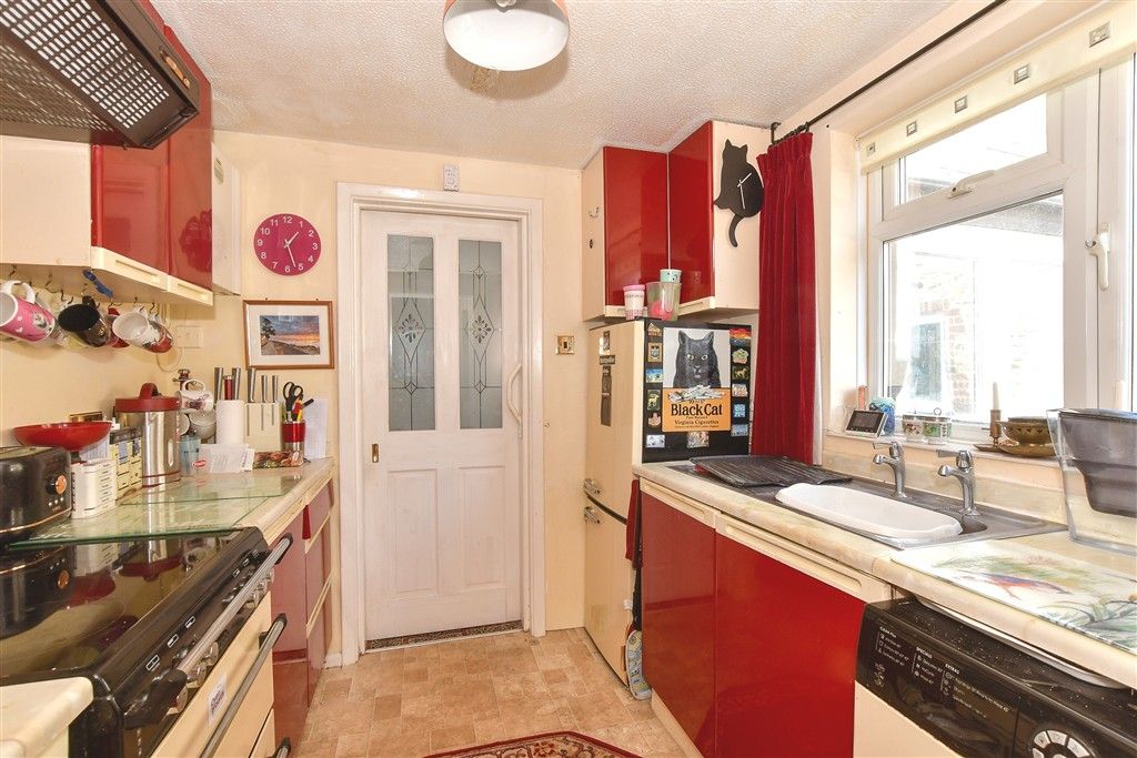 Property photo 2 of 15 Kitchen