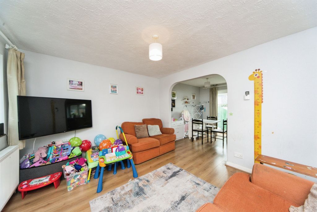 Property photo 2 of 14