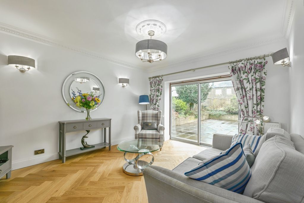 Property photo 2 of 15 Living Room