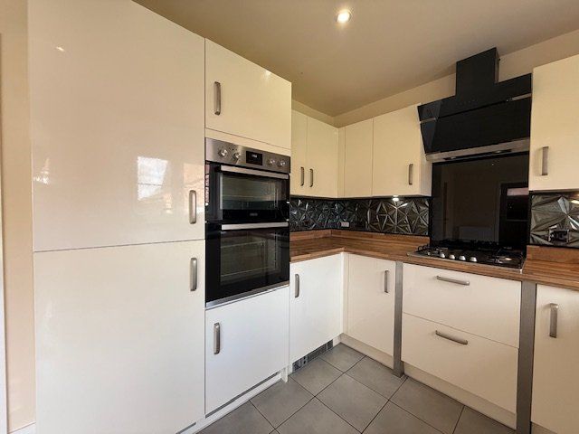 Property photo 3 of 18 Picture No. 05