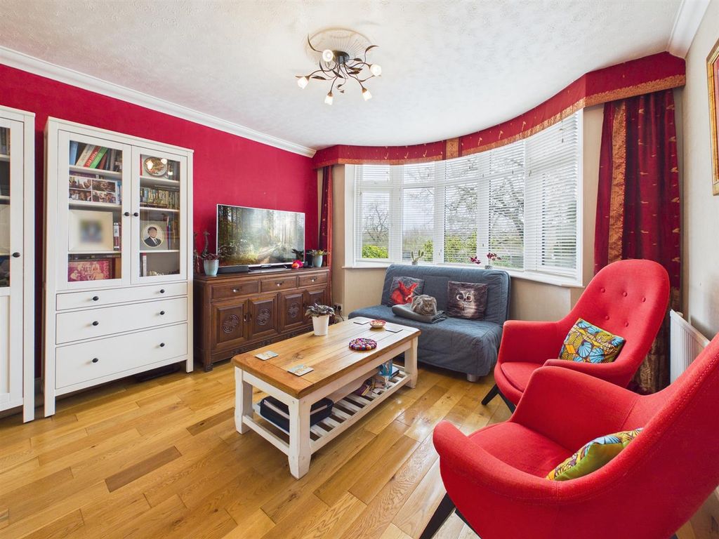 Property photo 3 of 12 Cam05510G0-Pr0158-Still005.Jpg