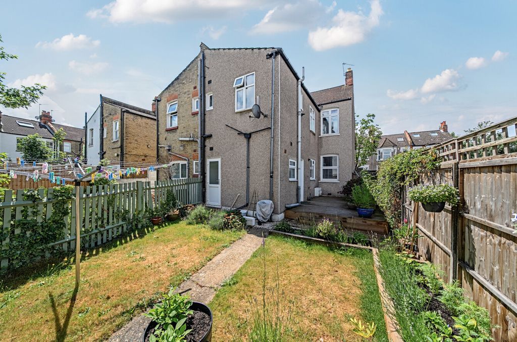 Property photo 3 of 19 1469017-4-6A1Ece5...