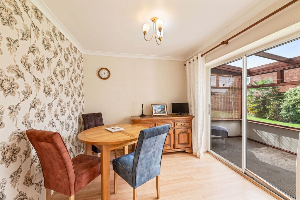 Property photo 3 of 19