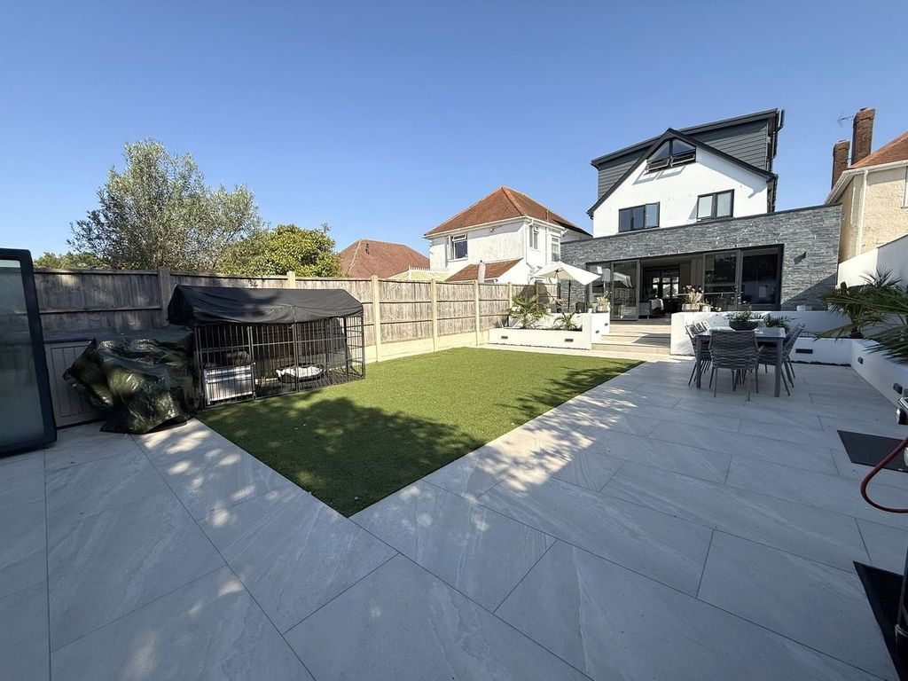 Property photo 1 of 38