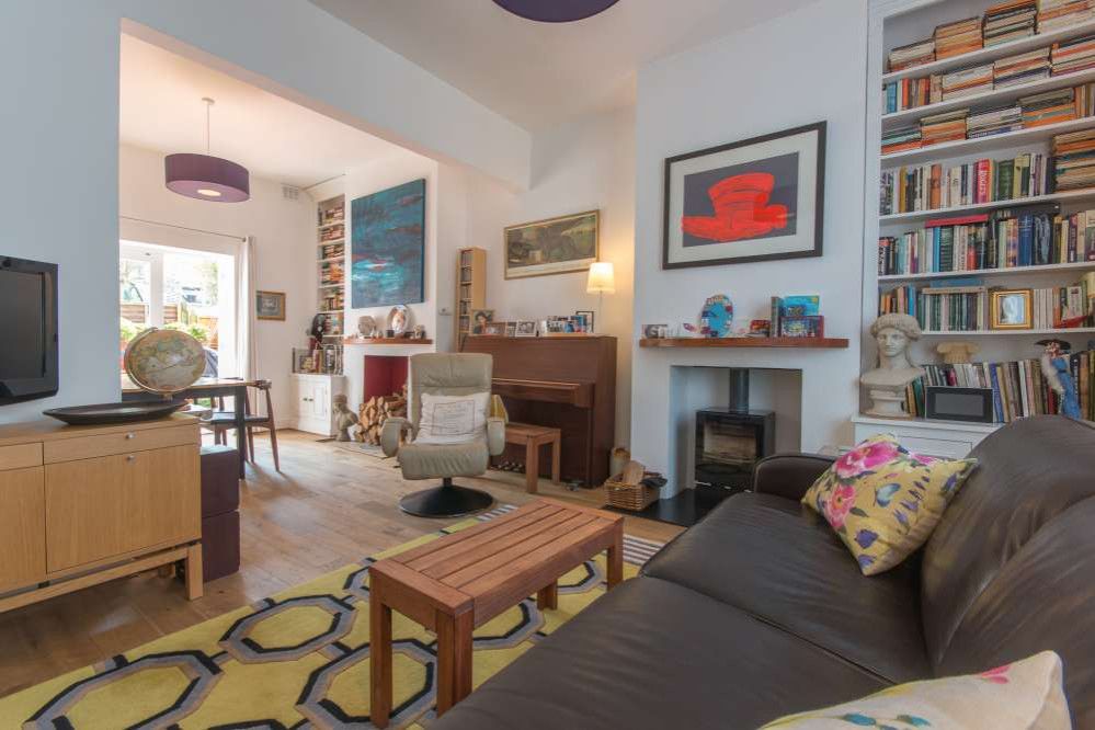 Property photo 2 of 16