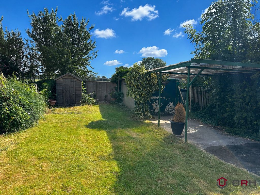 Property photo 2 of 26