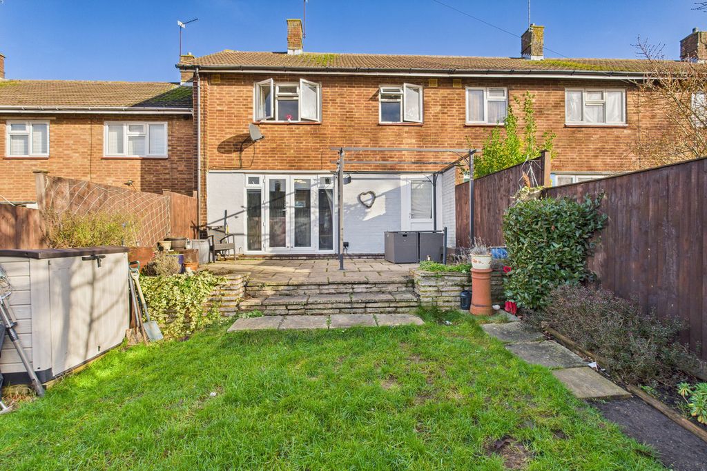 Property photo 2 of 20