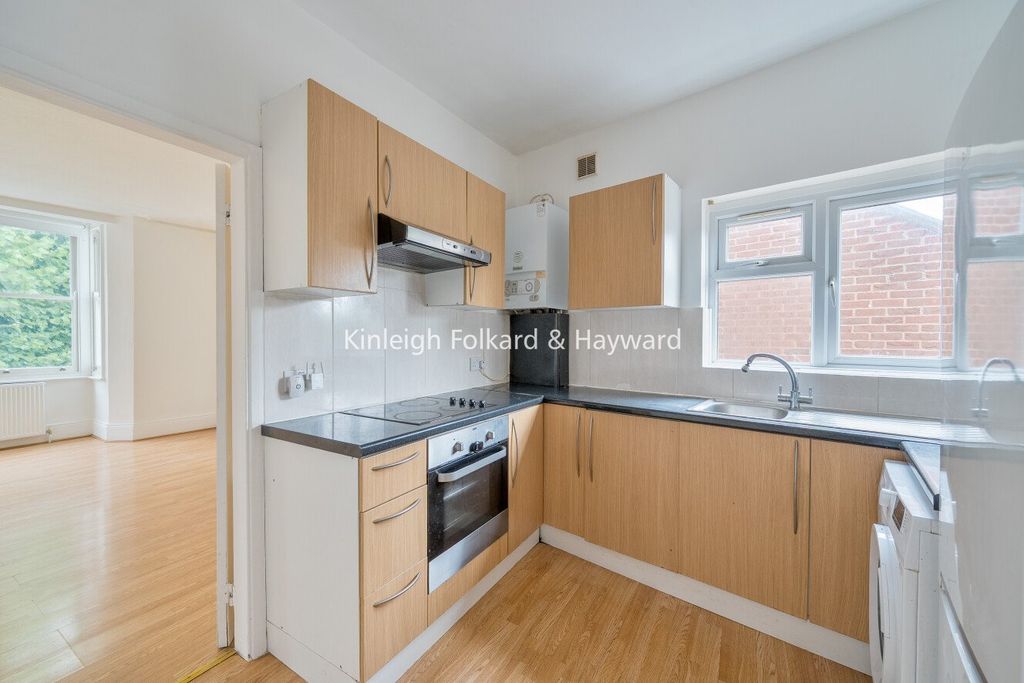 Property photo 2 of 14 Picture No. 02