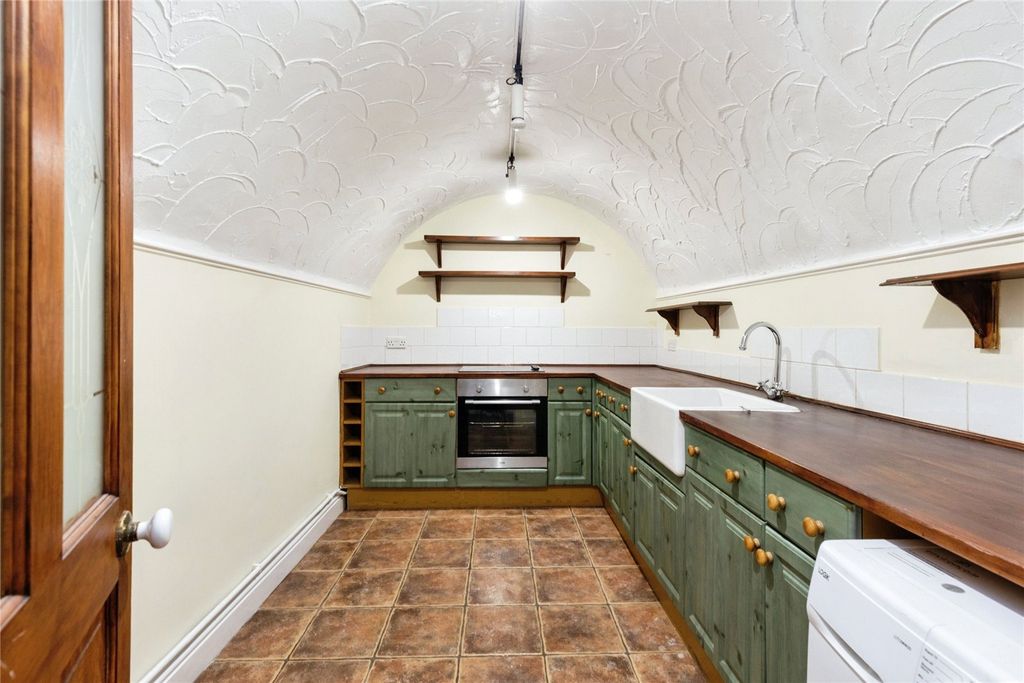 Property photo 1 of 18 Picture No. 07