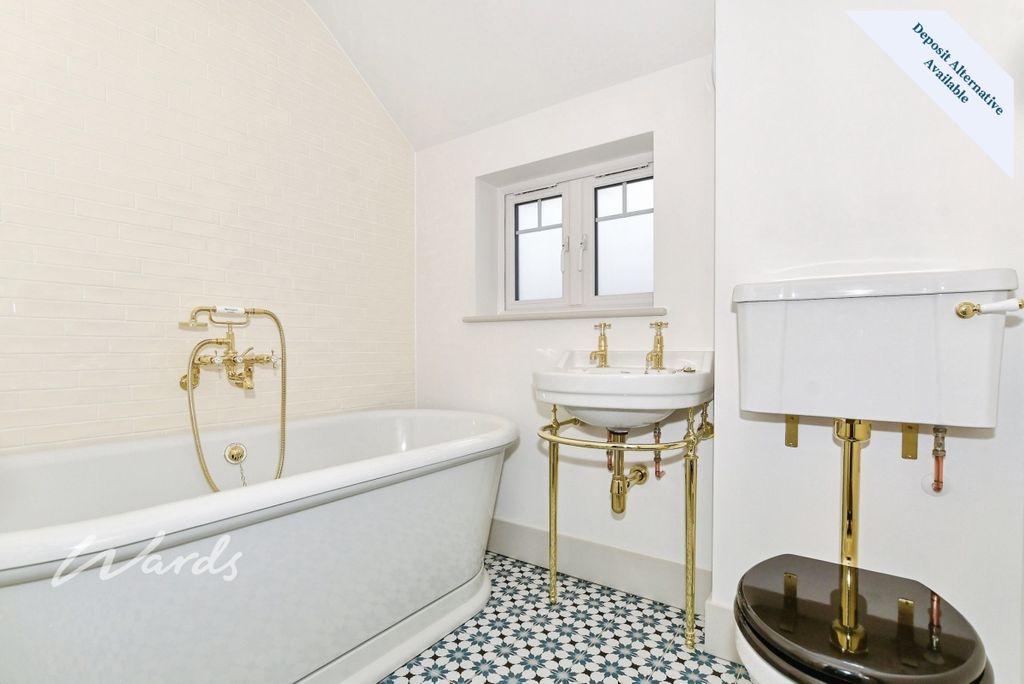 Property photo 3 of 14 Bathroom