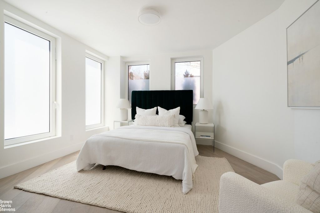 Property photo 3 of 8 <Alttext/>
