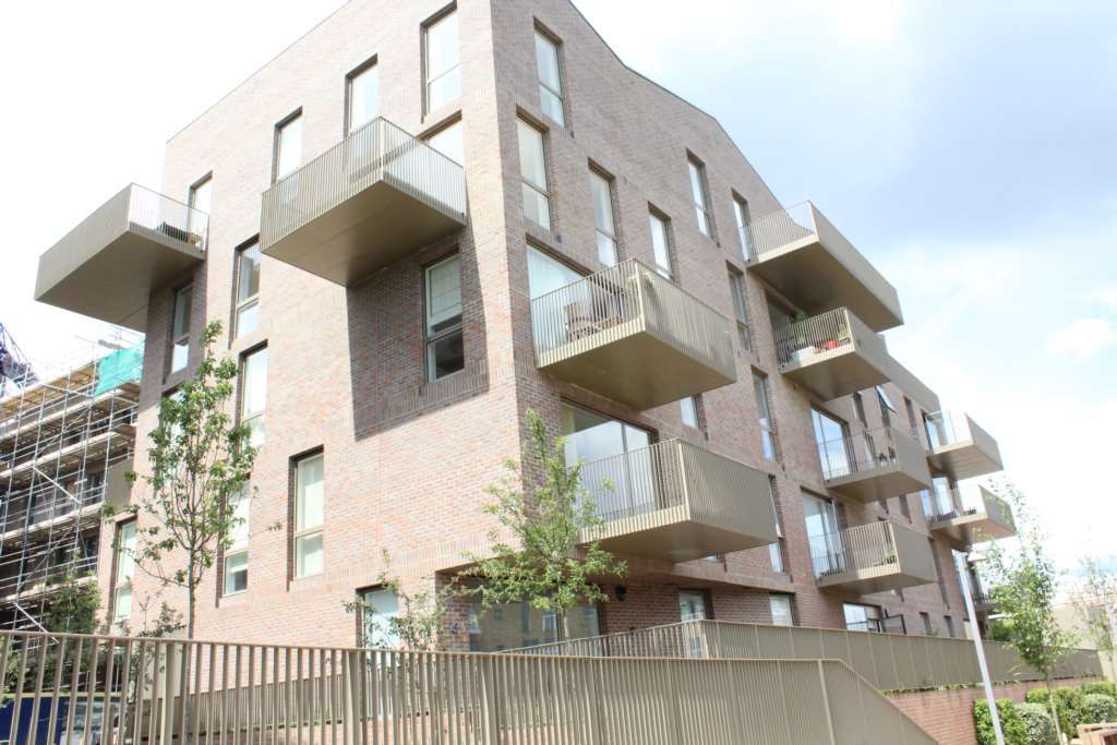 Property photo 2 of 12