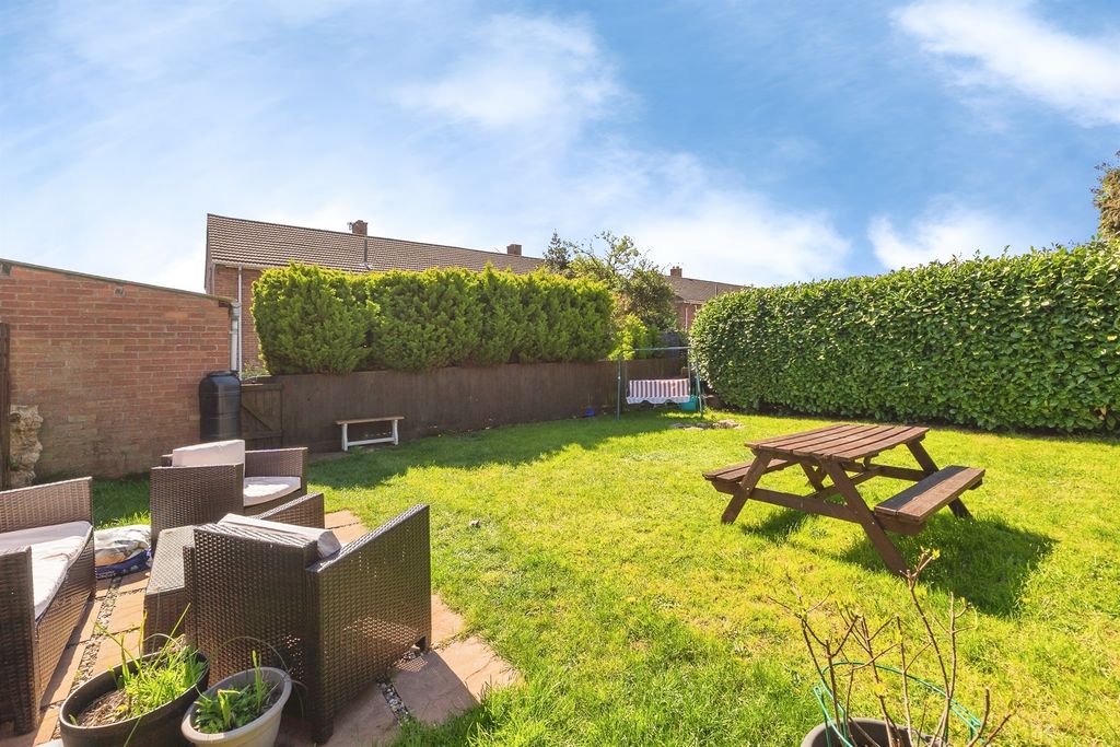 Property photo 2 of 19