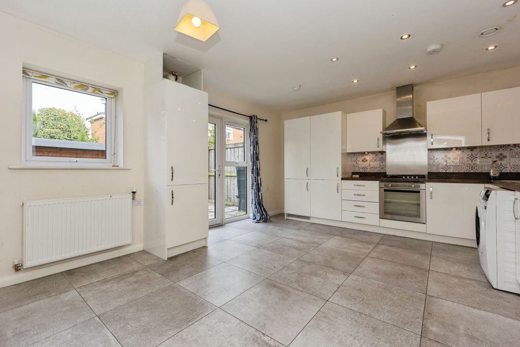 Property photo 2 of 27 Imgl1863