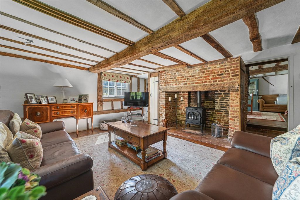 Property photo 2 of 27 Sitting Room