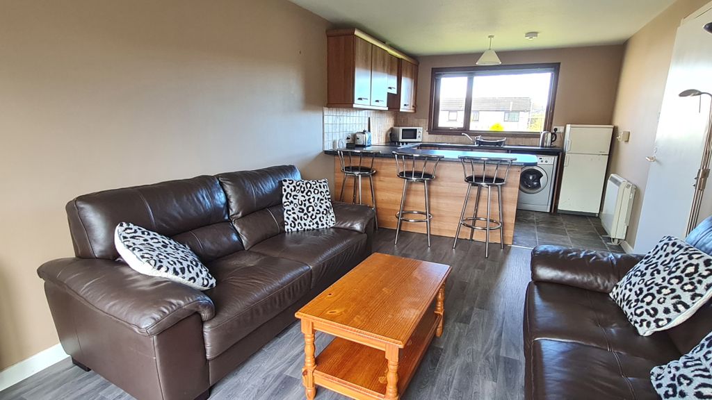 Property photo 2 of 21