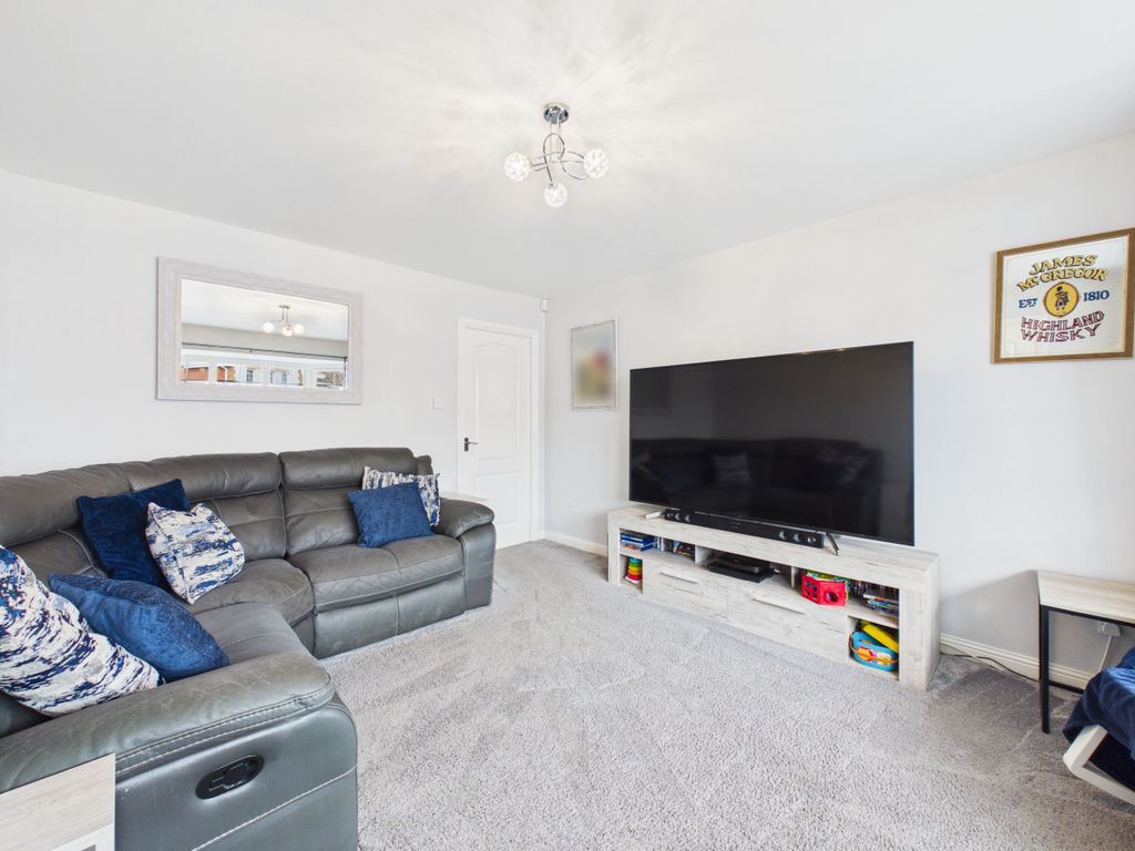 Property photo 2 of 23