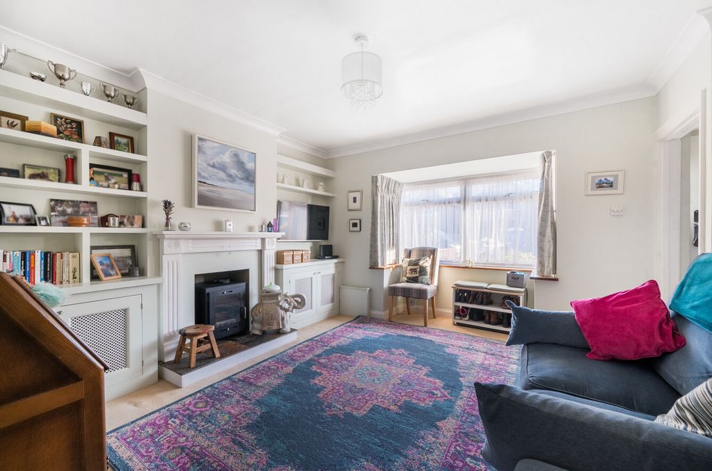 Property photo 2 of 29 1383417-16-69207F...