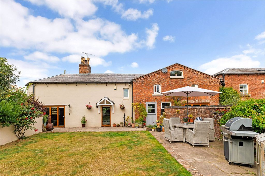 Additional image 17 of 4 bed semi-detached house for saleCroeshowell Hill, Rossett, Wrexham LL12