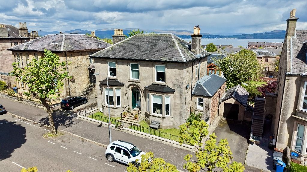Property photo 2 of 56