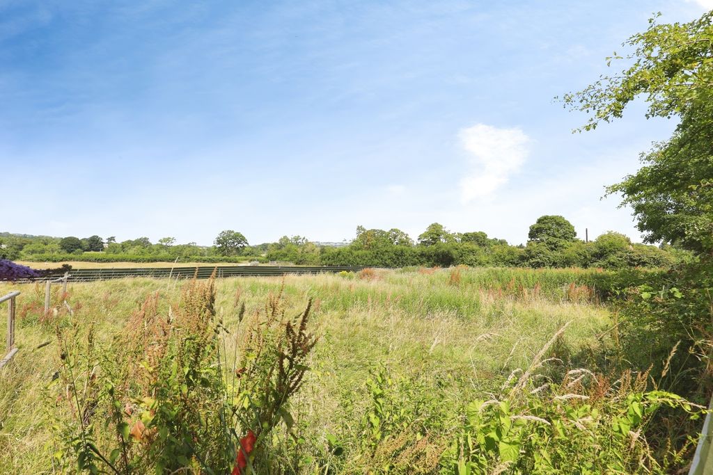 Property photo 1 of 11 Pbox-Img.Jpg