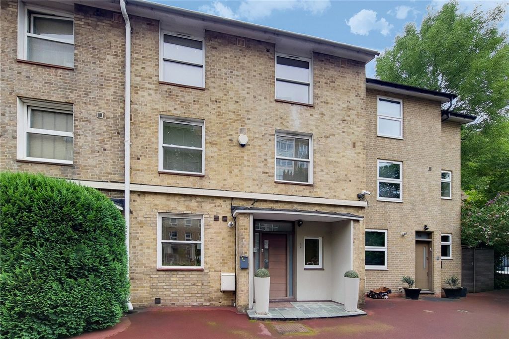 Property photo 3 of 26 Picture No. 42