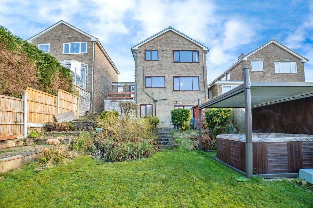 Property photo 1 of 32 Picture No. 31