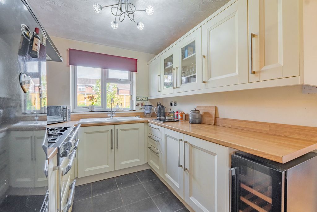 Additional image 6 of 3 bed detached house for saleOakhill Drive, Brierley Hill DY5