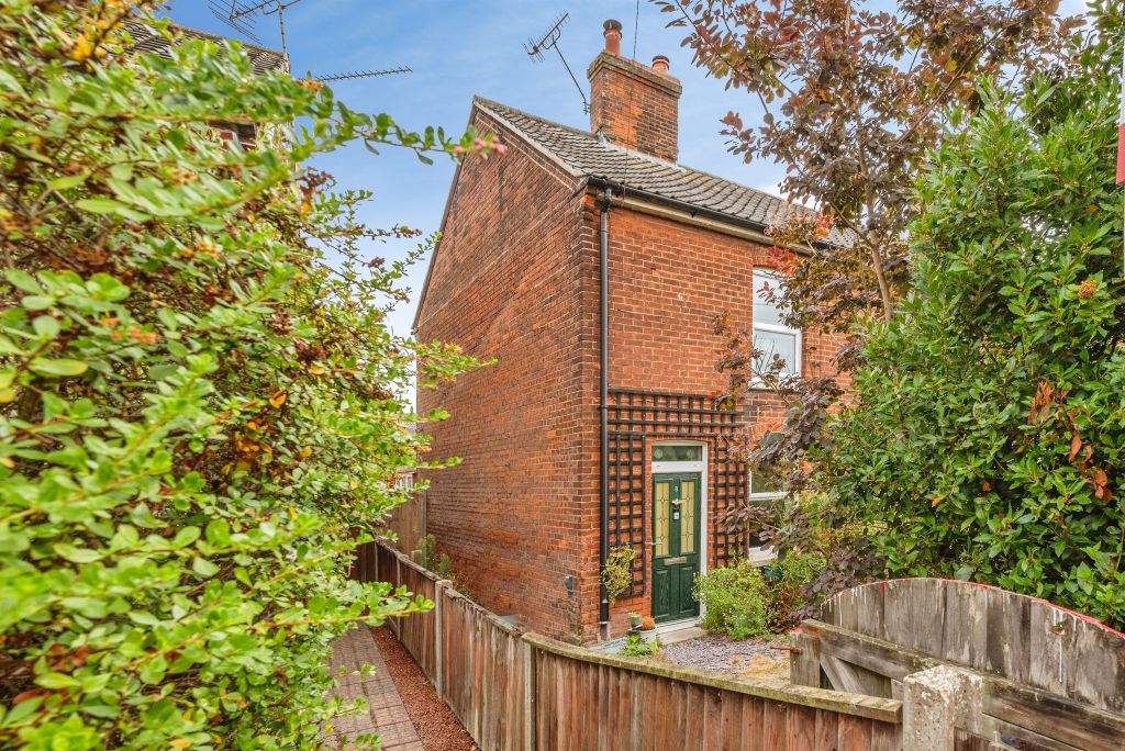 Property photo 1 of 19