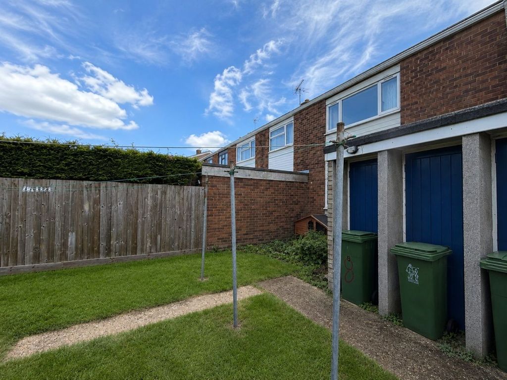 Property photo 2 of 8