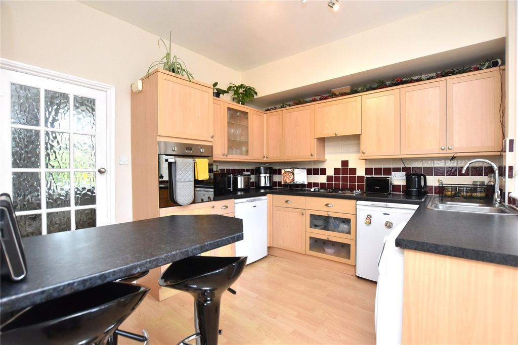 Property photo 3 of 23 Picture No. 23