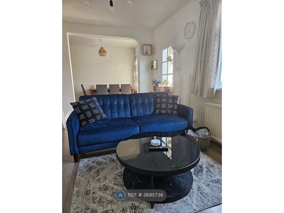 Property photo 3 of 19