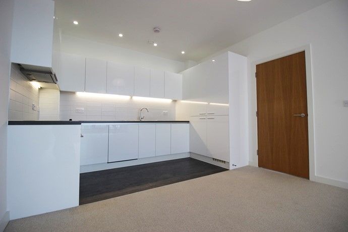 Property photo 2 of 8 Kitchen 