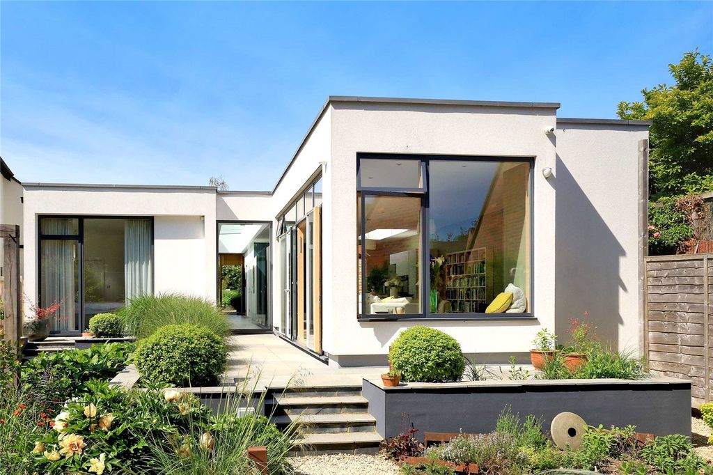 Property photo 1 of 20 Garden