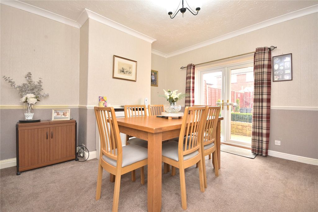 Property photo 3 of 14 Picture No. 12