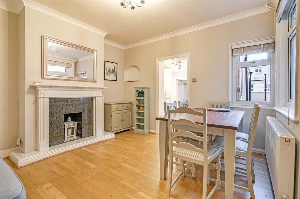 Property photo 2 of 14 Dining Room