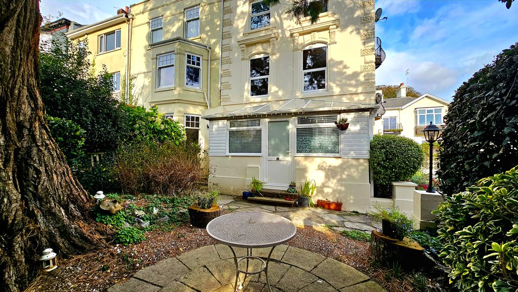Property photo 1 of 20 Garden