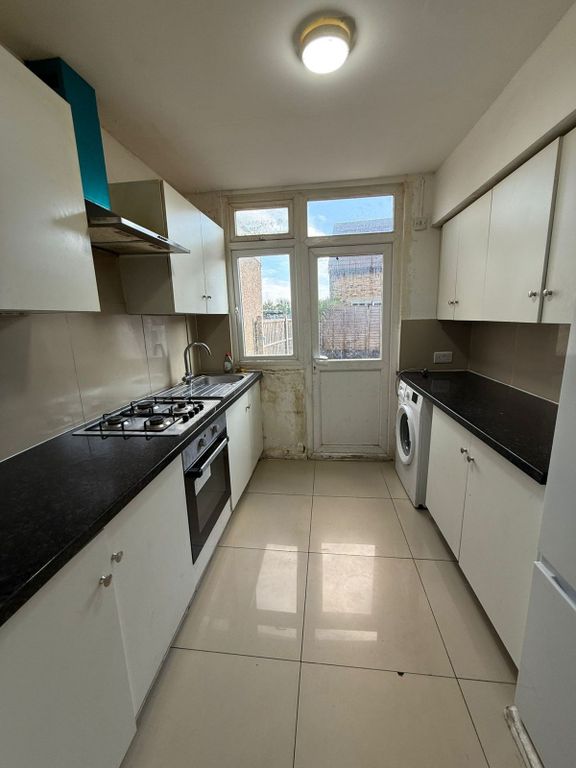 Property photo 2 of 11 Gallery