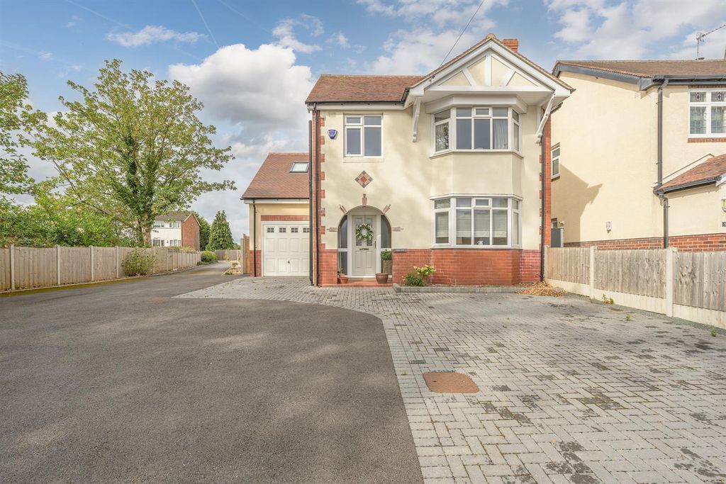 Property photo 1 of 26