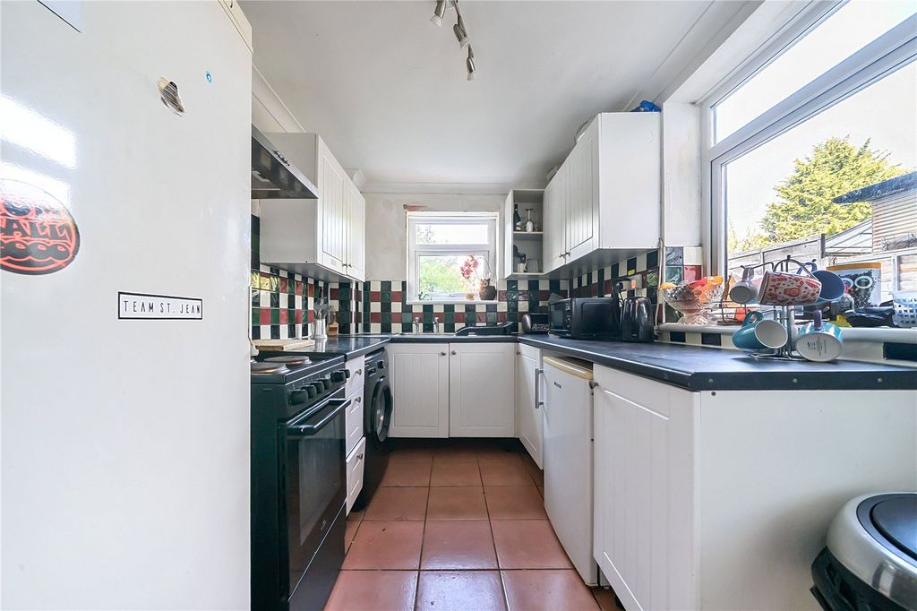 Property photo 3 of 19 Picture No. 06
