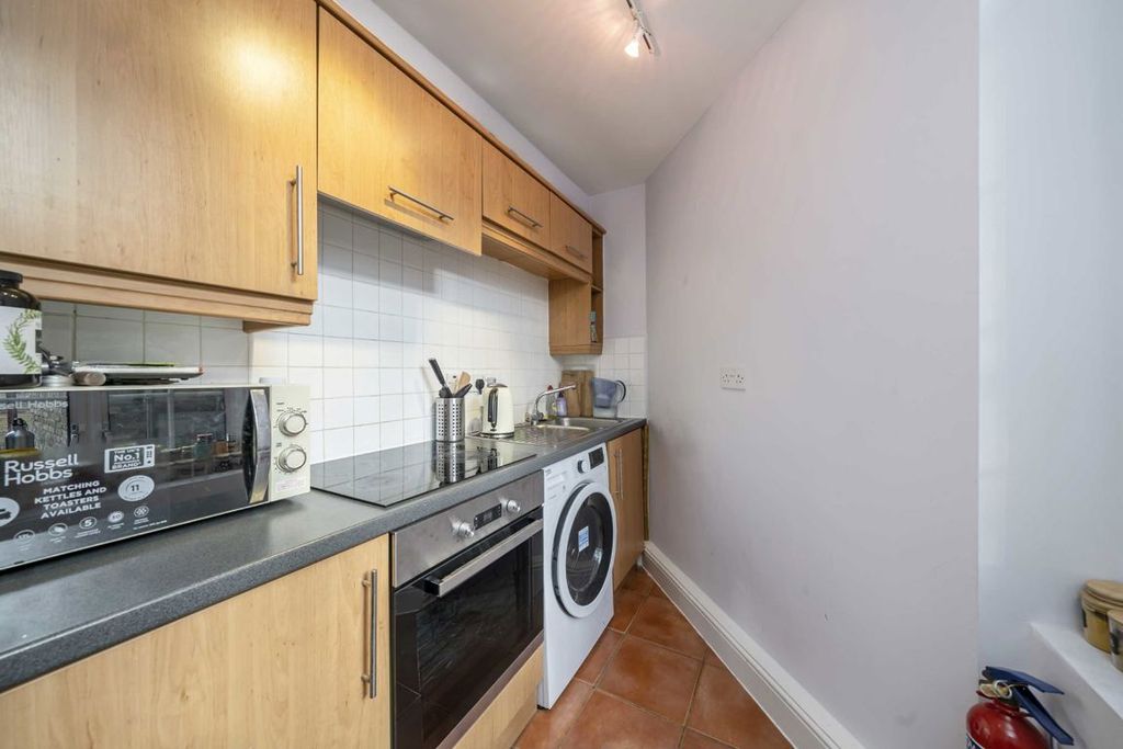 Property photo 3 of 4