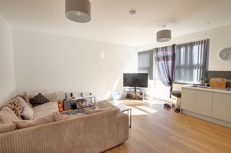 Property photo 2 of 7 Photo 1