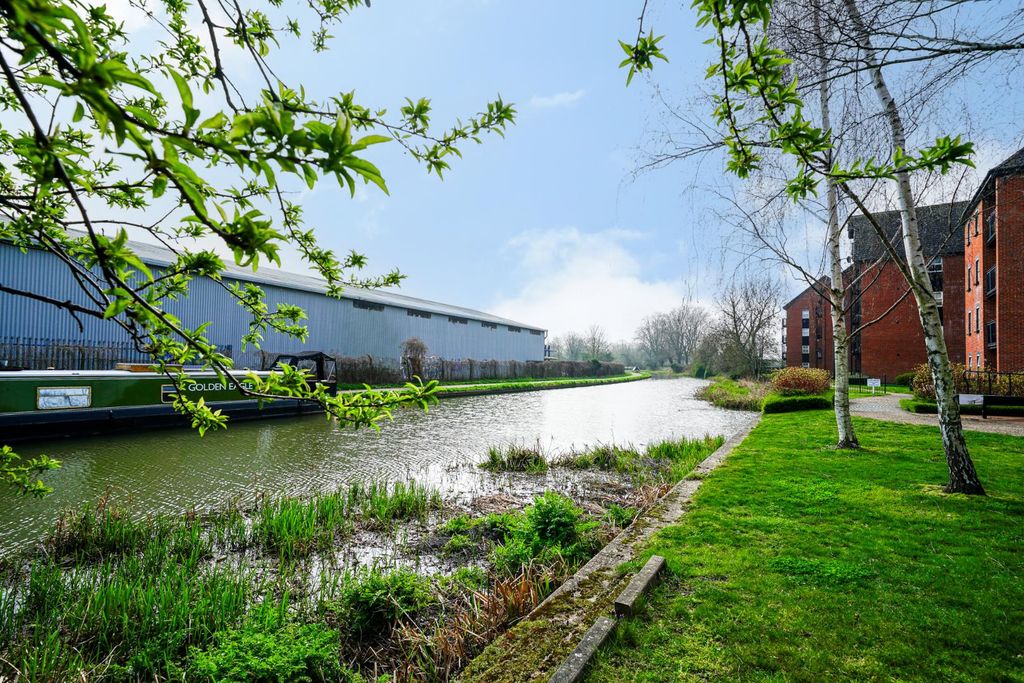 Additional image 15 of 2 bed flat for saleEast Dock, The Wharf, Linslade LU7