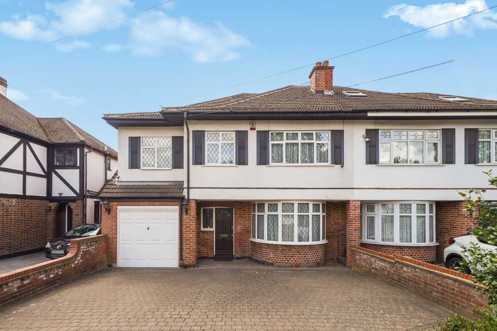 Property photo 1 of 15 5377070