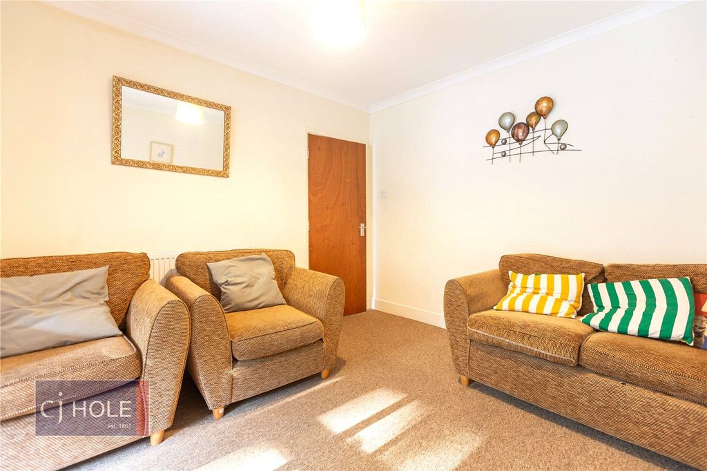 Property photo 2 of 17 Picture No. 39