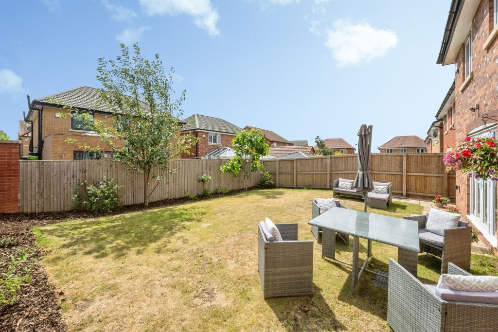 Property photo 2 of 17
