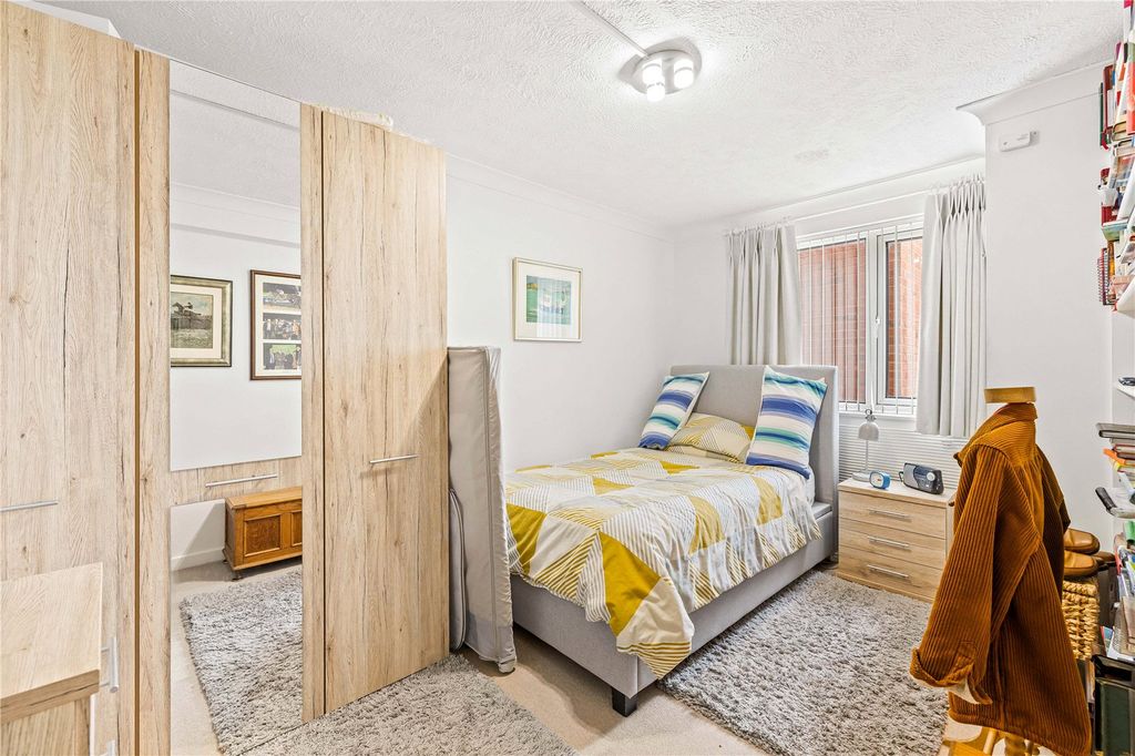Property photo 2 of 16 Picture No. 02